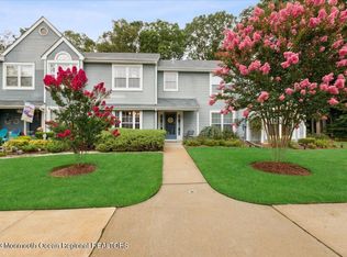 206 Ashwood Ct, Howell, NJ 07731