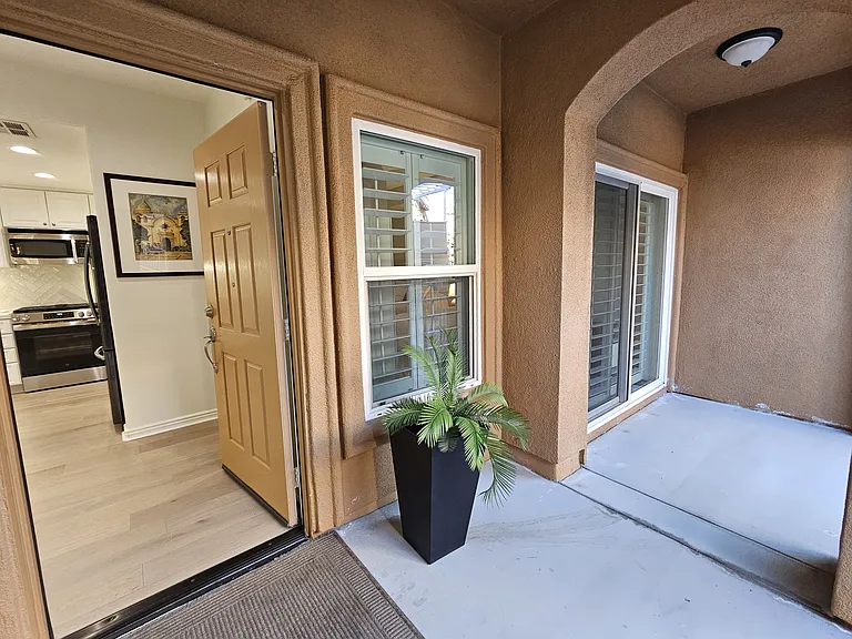 45245 Seeley Dr #18D — Photo 6