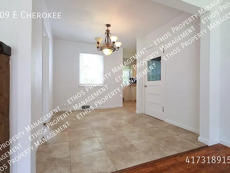 309 E Cherokee St — Photo 5