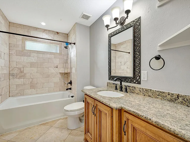 4628 Kermit St — Photo 15