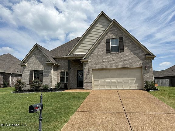 3rd image of 2592 Molly Ln