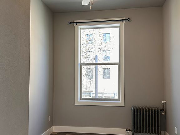 5th image of 34 1/2 N Wenatchee Ave #14