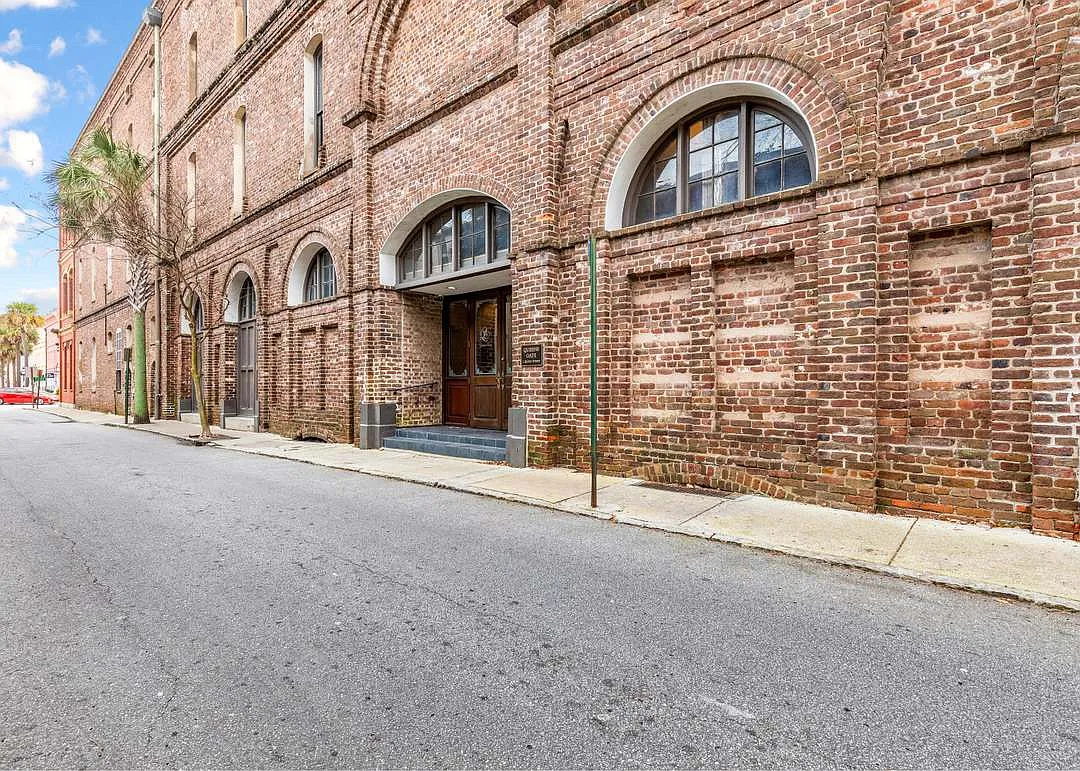 1 bed, 718 sqft, $3,000 — Photo 1
