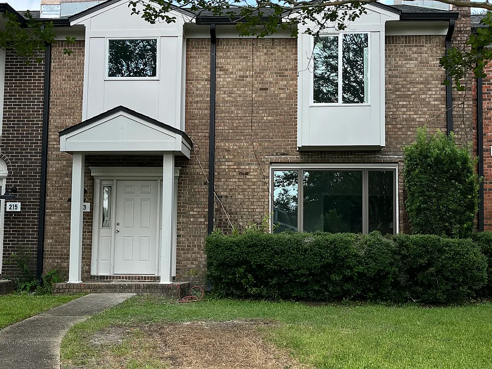 213 Russ Dr