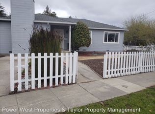 621 Parnell St, Santa Cruz, CA 95062