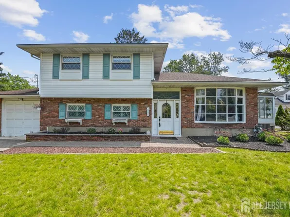 50 Burton Dr, Howell, NJ 07731
