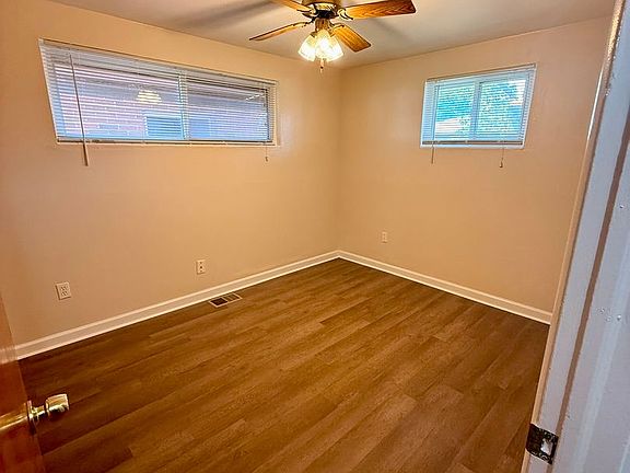 5th image of 954 Brubaker Dr