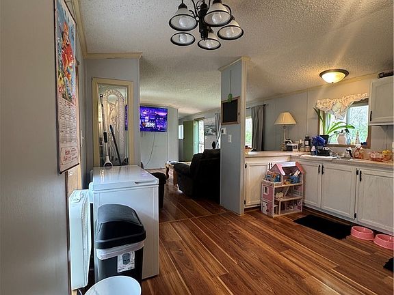 5th image of 1792 S Magnolia Road
