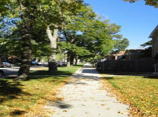9555 S Bishop St, Chicago, IL