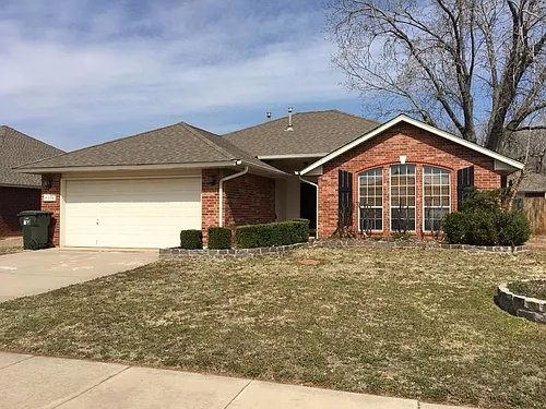 4509 Newport Dr Photo 1