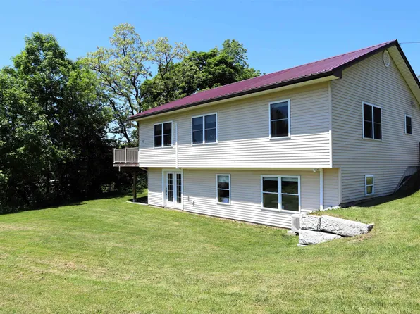 18 School Street, Newport Town, VT 05857