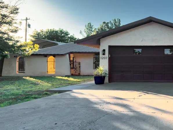 1207 Baylor Ave, Roswell, NM 88203
