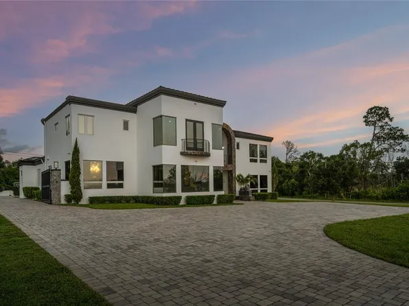 736 Lake Winnemissett Dr, Deland, FL 32724