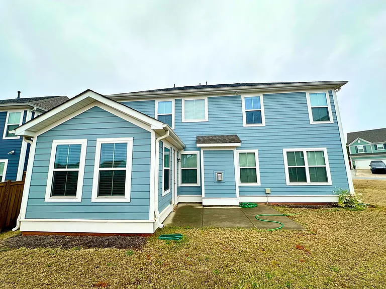 547 Backacre Ct — Photo 3
