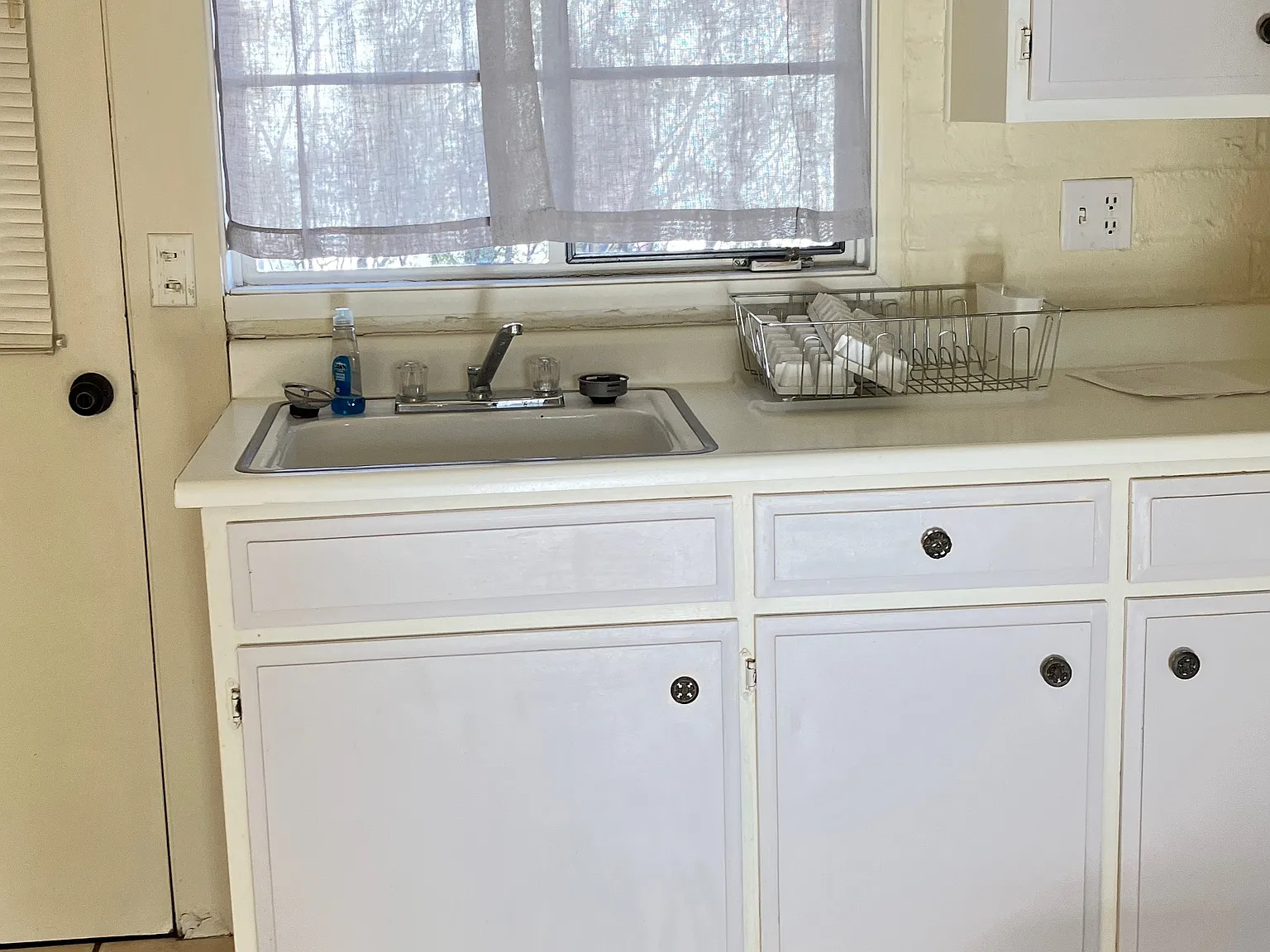 1 bed, 588 sqft, $900 — Photo 4