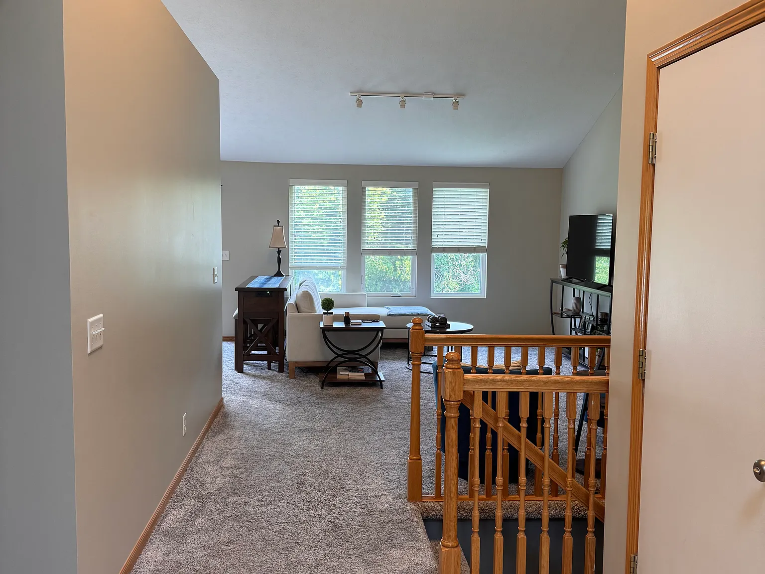 4 bed, 2483 sqft, $795 — Photo 3