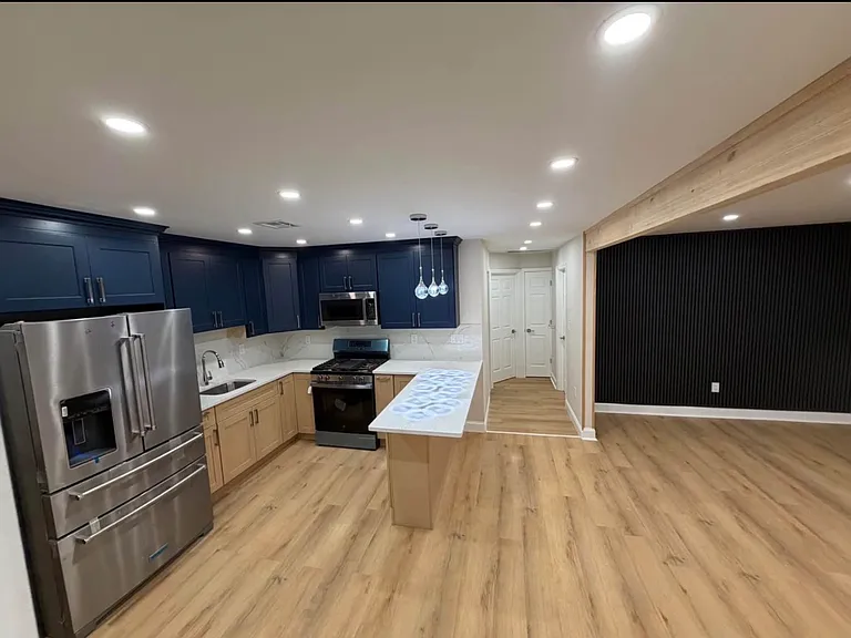 162 Frederick St #2 — Photo 2