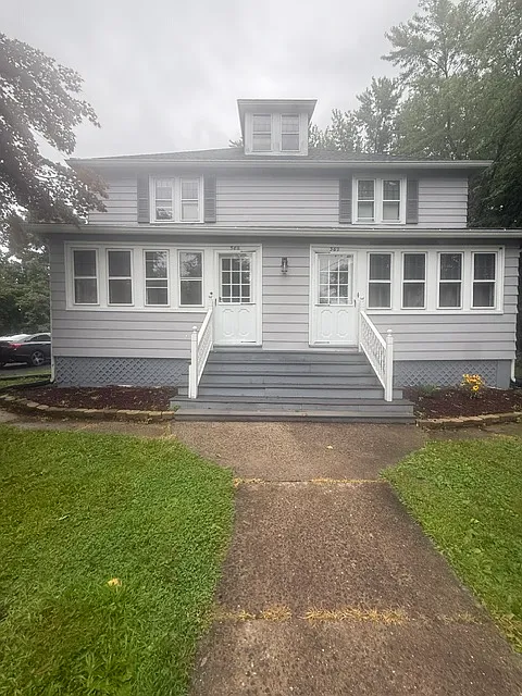 3 bed, 1.5 bath, 1576 sqft, $2,500 — Photo 3