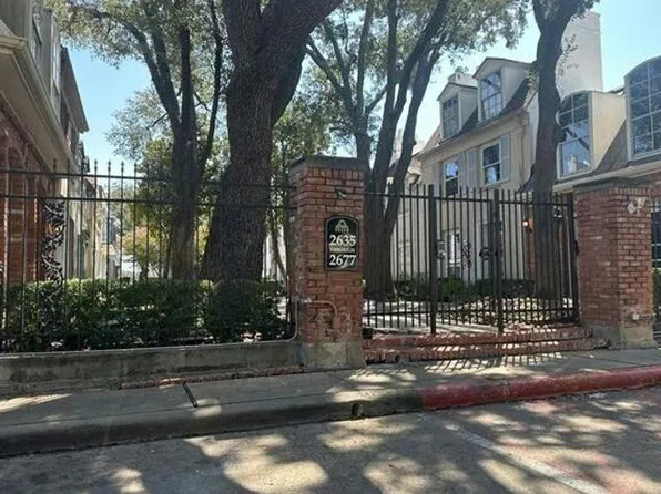 2637 Marilee Ln, Houston, TX 77057