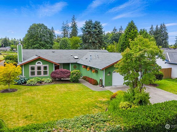 3rd image of 2505 28th Avenue SE