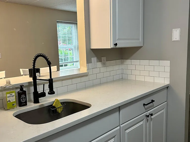 644 Newbridge Ct — Photo 15