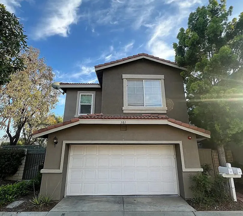 301 Navarette Pl