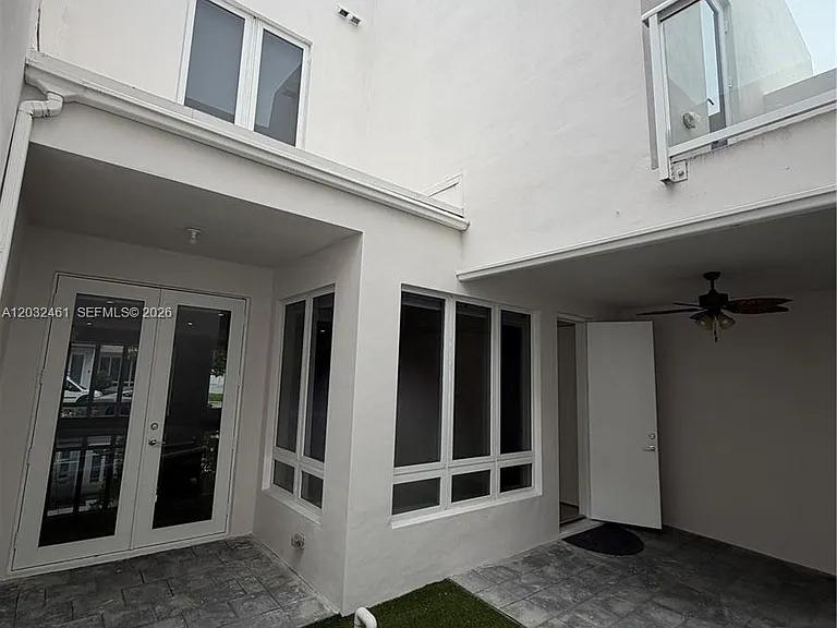6440 NW 103rd Psge #6440 — Photo 32