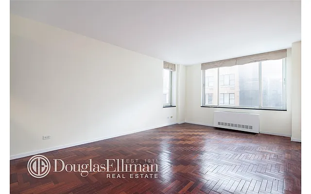 Rented by Douglas Elliman | media 19