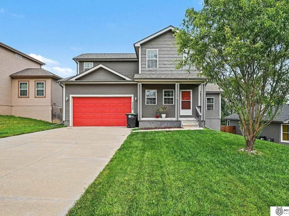 3338 Harrison St, Omaha, NE 68147