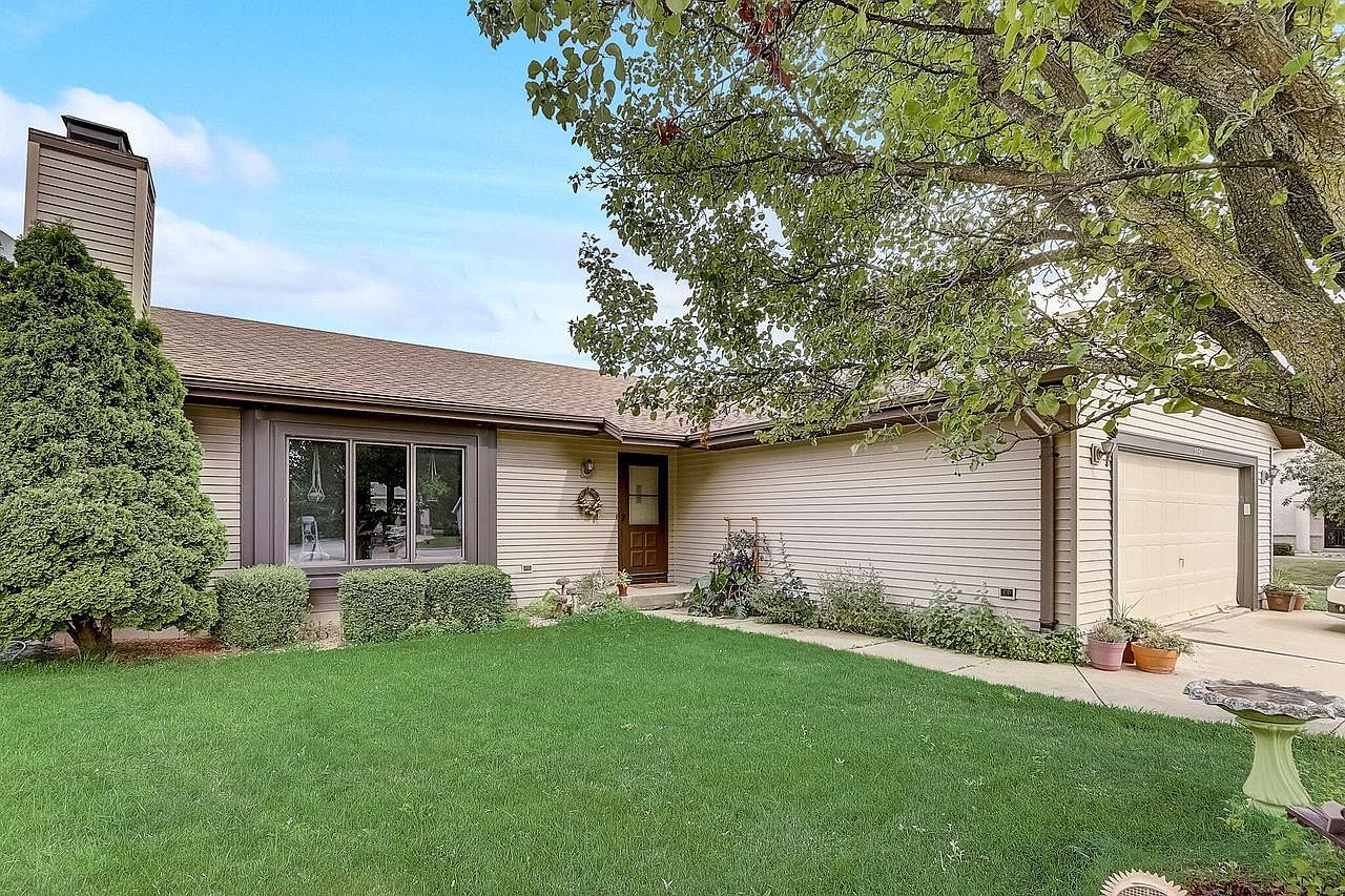 5530 South Melinda STREET, Greenfield, WI 53221 | Zillow