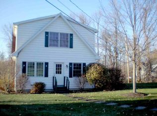 25 Oneida Dr, Queensbury, NY 12804