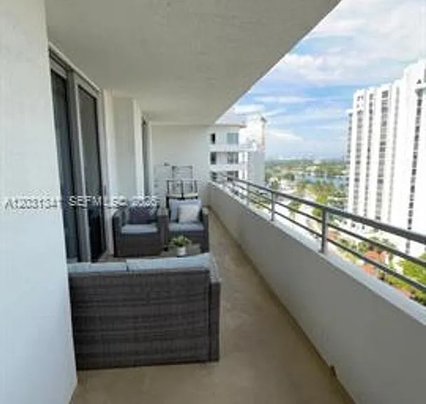 5555 Collins Ave #16W — Photo 14