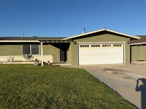 5277 Peacock Ln, Riverside, CA 92505