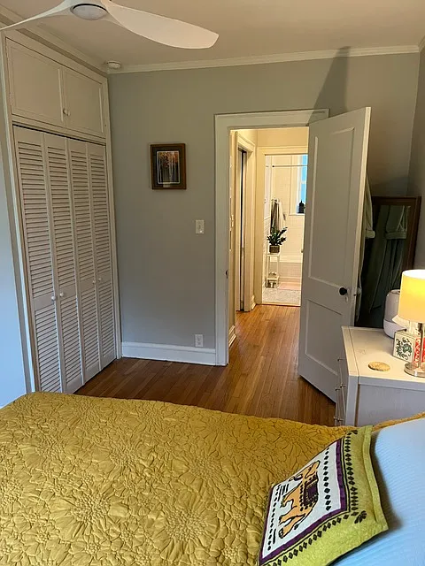 1 bed, 927 sqft, $2,200 — Photo 2
