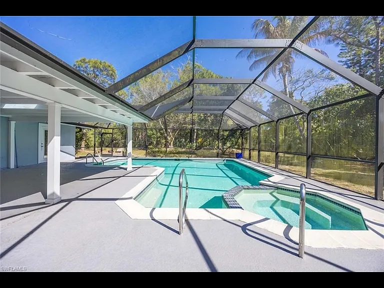 6574 Trail Blvd — Photo 2