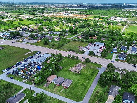 2nd image of 2020 Highway 3