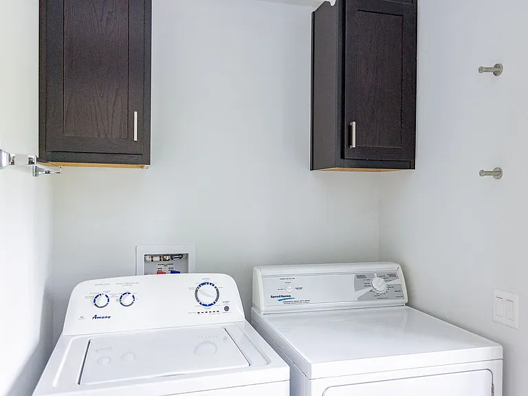 9516 Randolph St — Photo 31