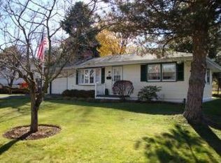124 Nittany St, Pleasant Gap, PA 16823