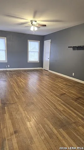 2 bed, 1.0 bath, 3360 sqft, $895 — Photo 4