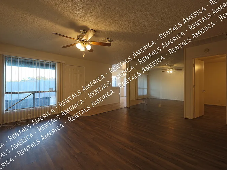 9029 W Elm St #8 — Photo 8