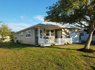 32 Roman St, Toms River, NJ 08757