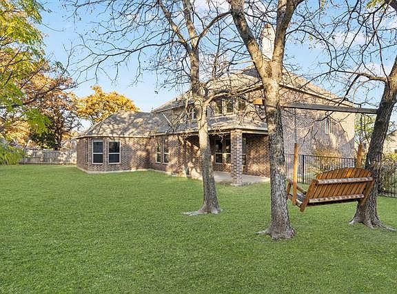 4th image of 5423 Runnymede Ct