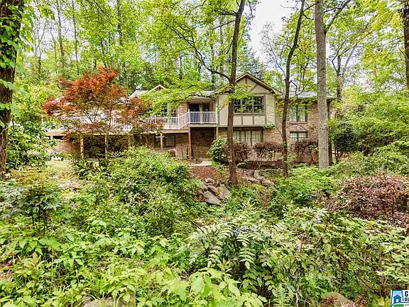 3rd image of 2605 Ornamental Ln