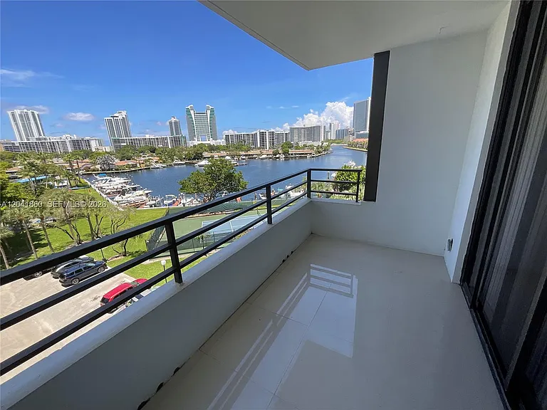 500 Three Islands Blvd #223 — Photo 10