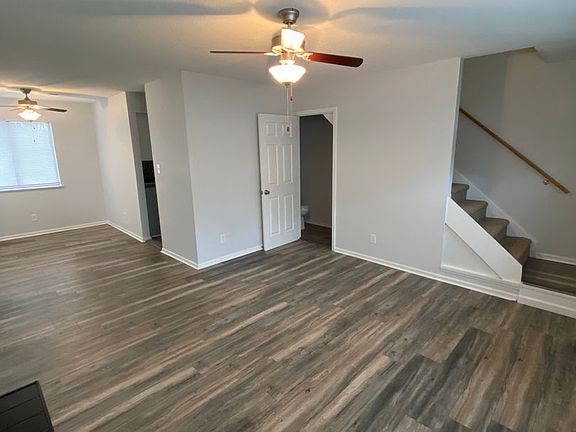 2nd image of 125-127 Ivy St #125