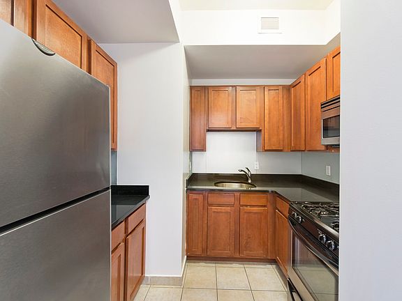 4th image of 2149 Frederick Douglass Blvd APT 4B