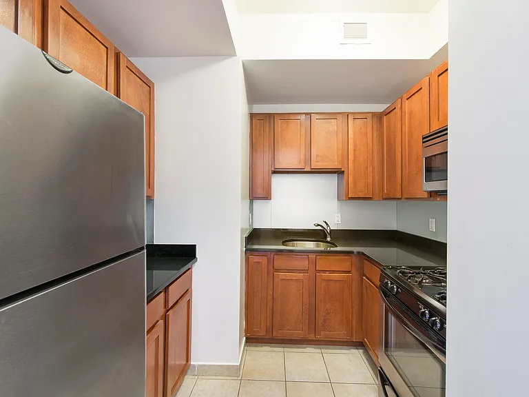 2149 Frederick Douglass Blvd #4B — Photo 4