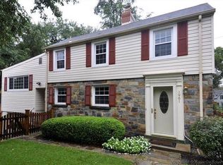 1961 Seminary Pl, Silver Spring, MD 20910