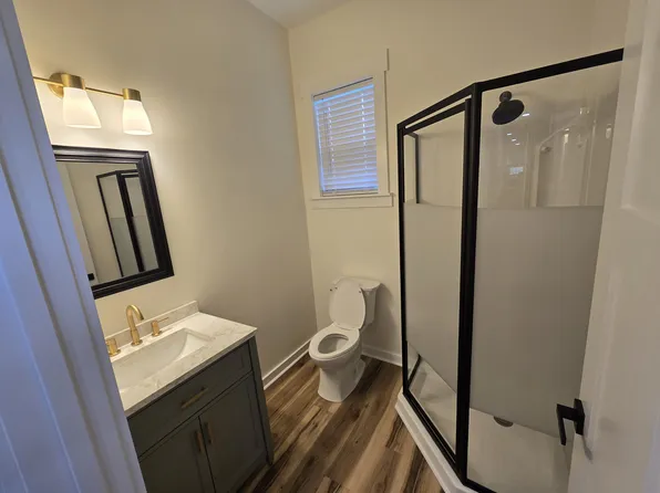 220 W 6th St, Lexington, KY 40508