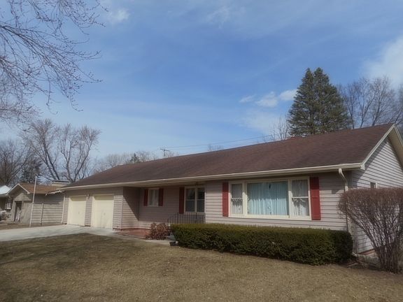 3rd image of 75 Campus Ln